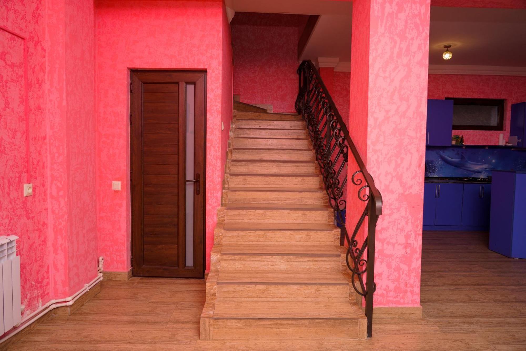 Royal Rest Townhouse Dilijan Exterior photo